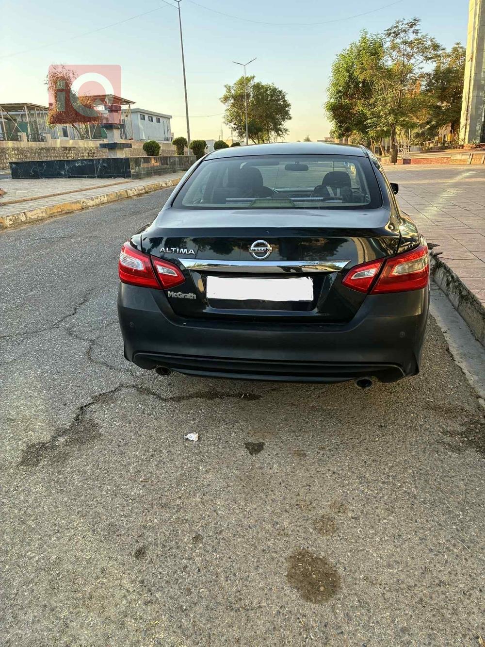 نيسان ألتيما